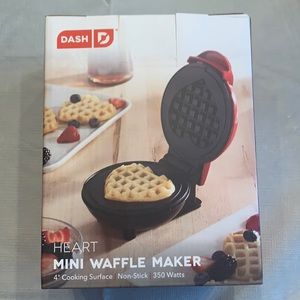 Dash mini waffle maker